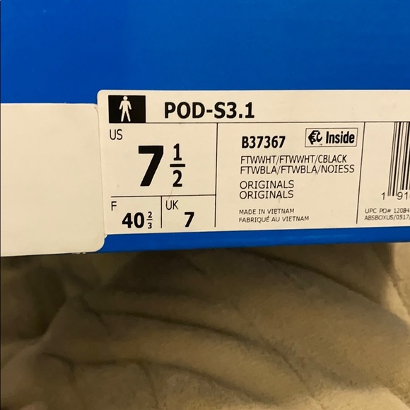 Adidas - Picture 4 of 4